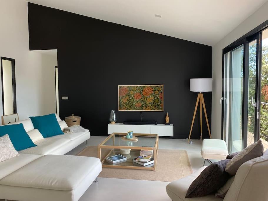 Belle Maison Contemporaine Ampus المظهر الخارجي الصورة